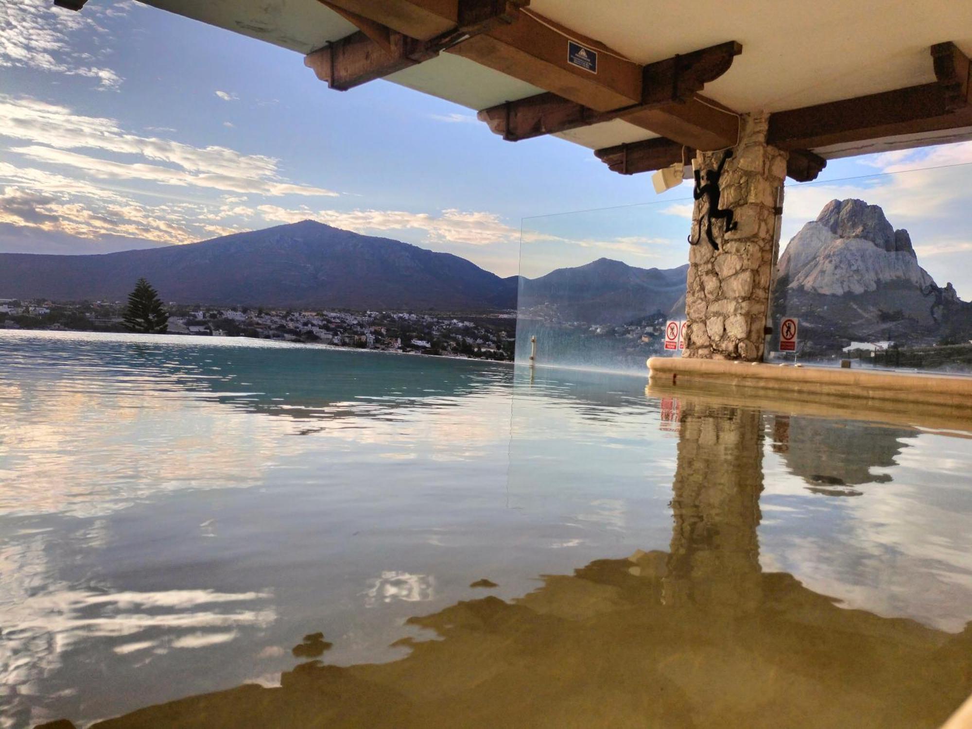Hotel Villa Penasco 贝纳尔 外观 照片